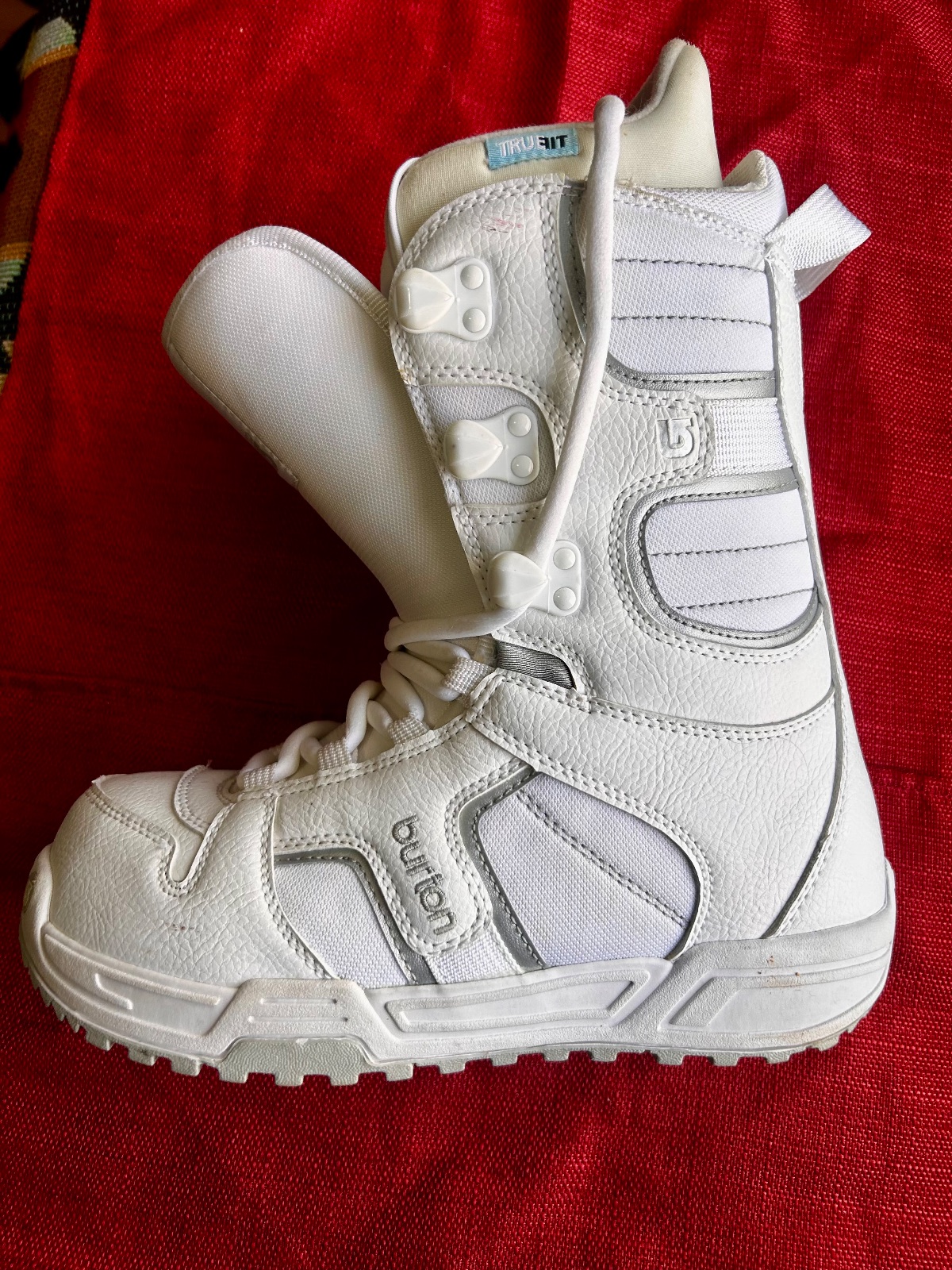 Burton Ladies for sale in Calgary